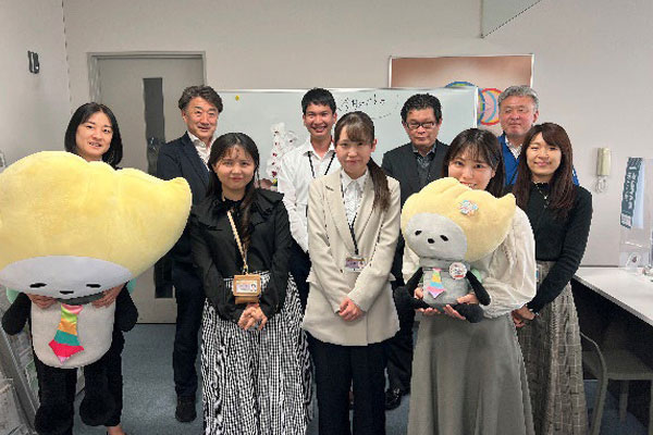 日本滞在中の各種手続きのサポート「教育・学生支援部」